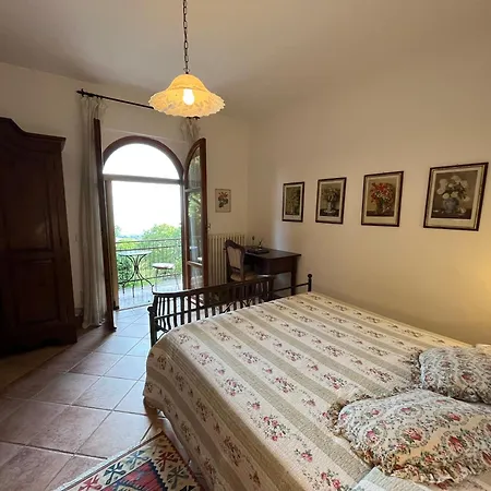 Trasimeno Country W Pool فيلة